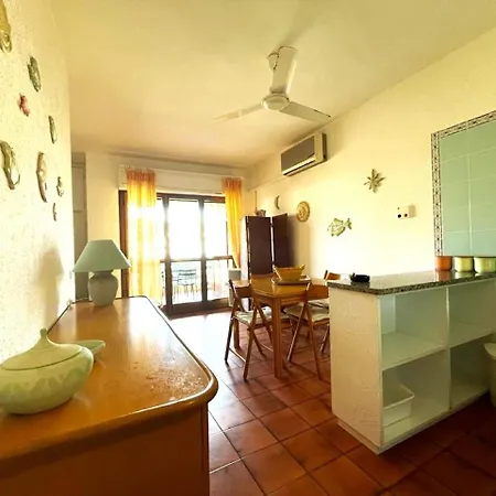 Appartamento Pgs Immobiliare - Casa Elios - Monolocale Con Terrazza In Condominio Con Piscina - La Maddalena *